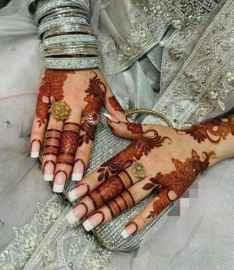 BRIDEL BHRWAN MEHNDI DSSIGN