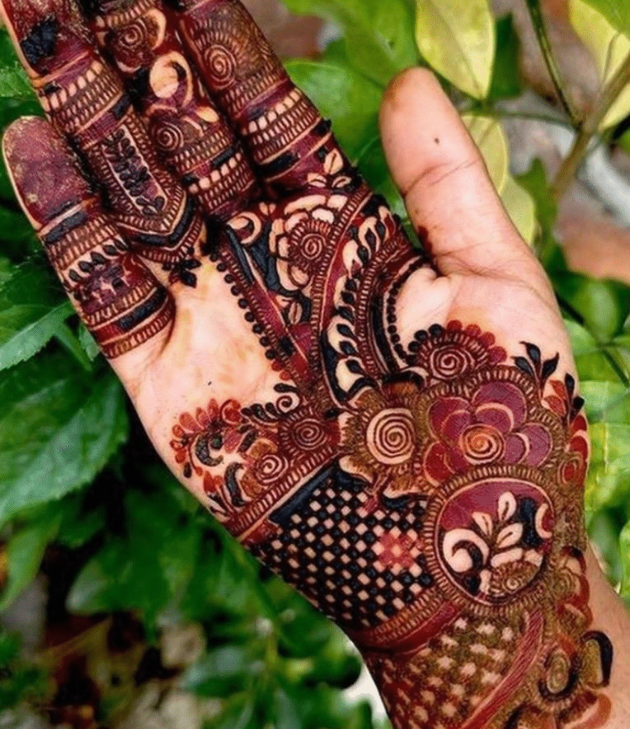 FILLING BHRWAN MEHNDI DESIGN