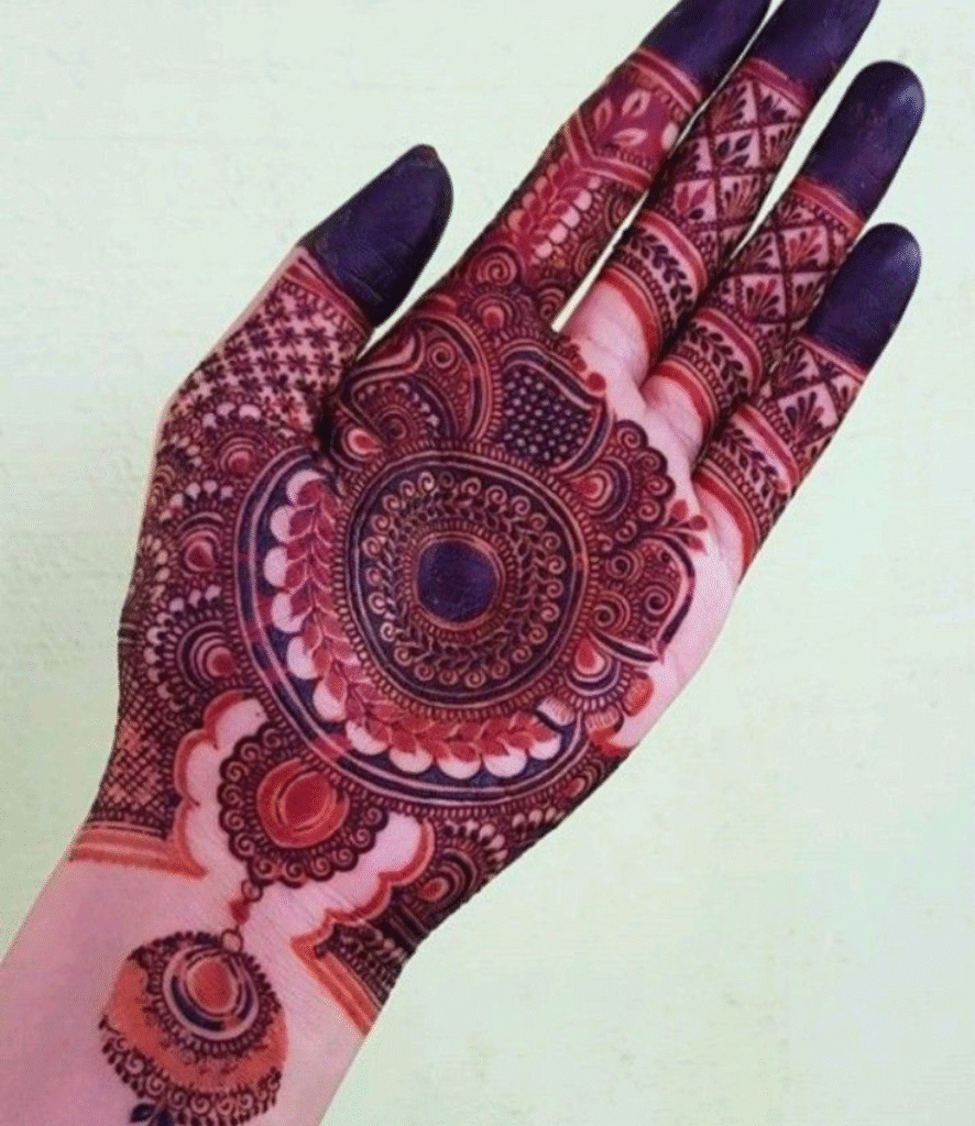 HEAVY BHRWAN MEHNDI DESIGN