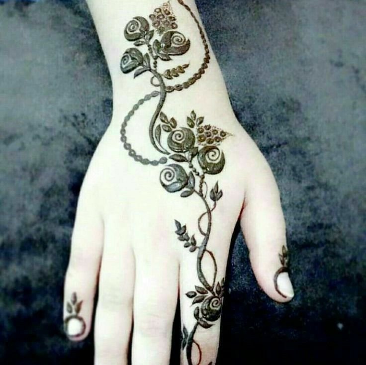 Mandala fancy mehndi design