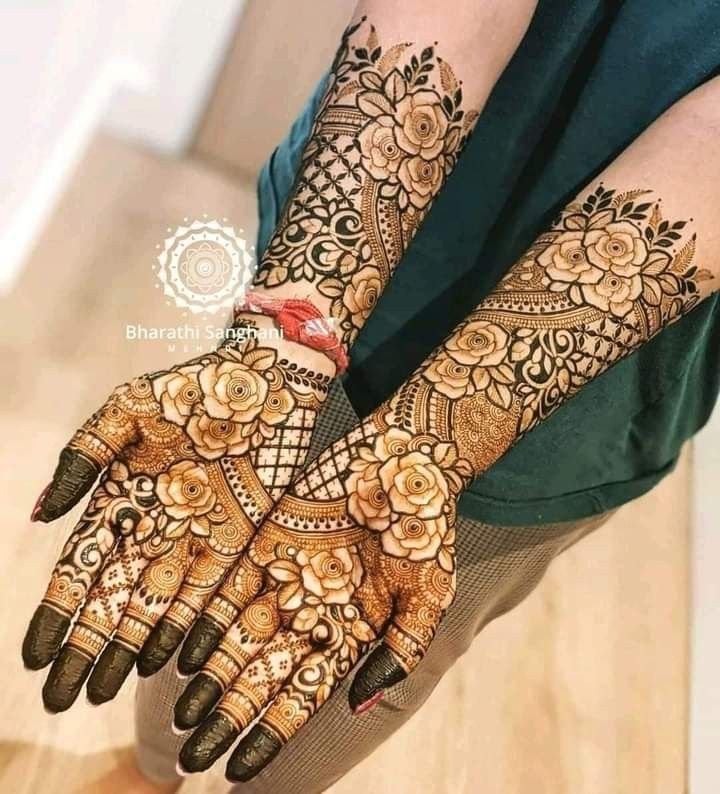 aesthetic-bangle-mehndi-design