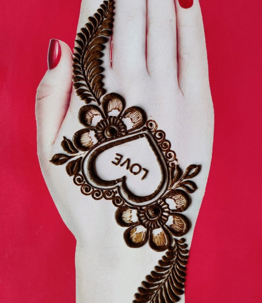 aesthetic heart mehndi design