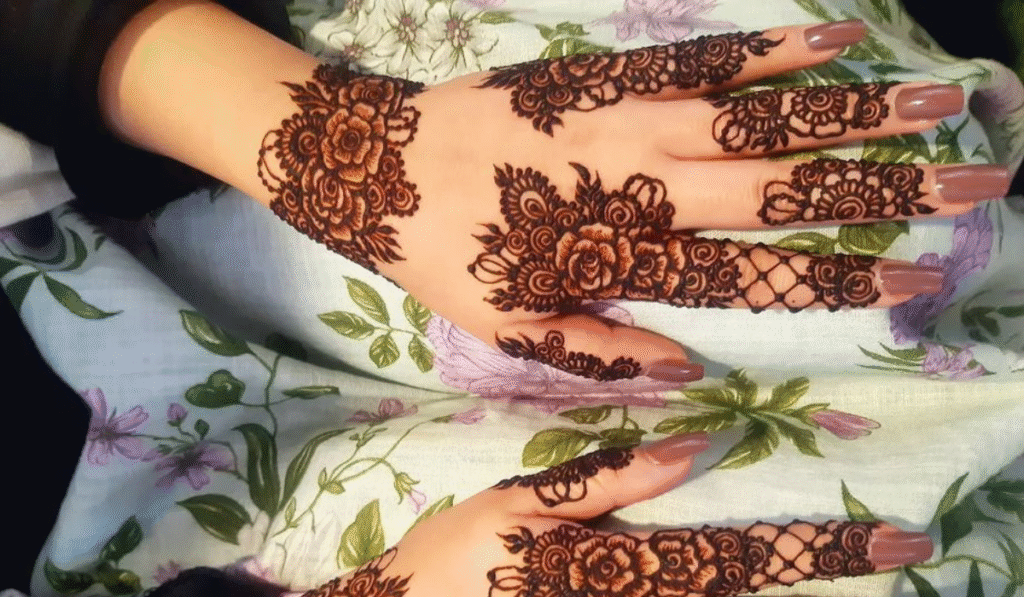 aesthetic-mehndi-designs-for-eid-2025
