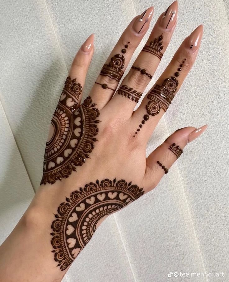 back-hand-bel-mehndi-design