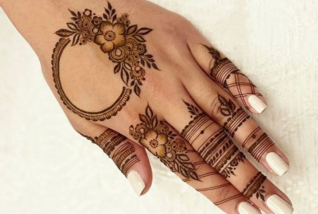 circle-back-hand-mehndi-design