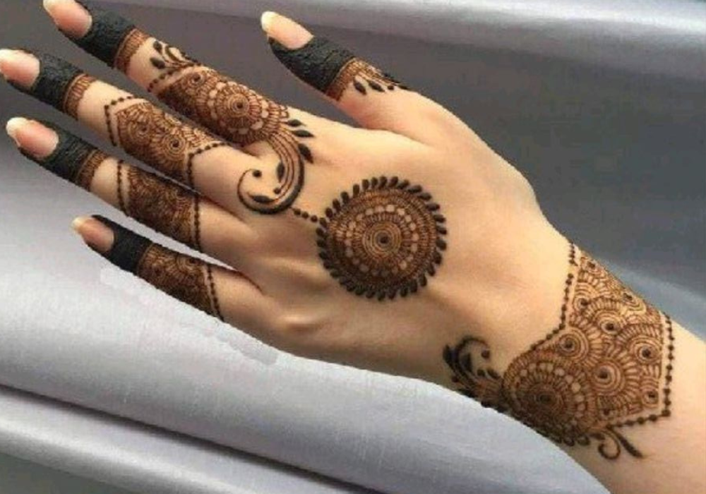 circle-mehndi-design-arabic-simple-and-beautiful