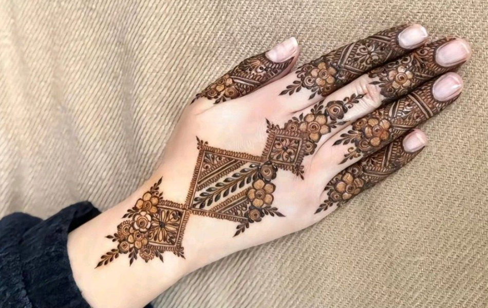 cute-pakistani-mehndi-design
