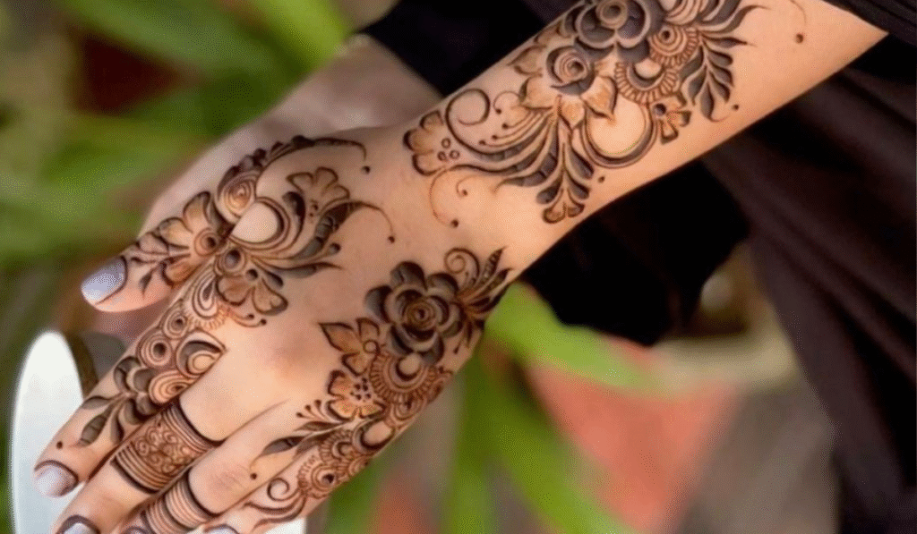 easy-bridal-hand-mehndi-design