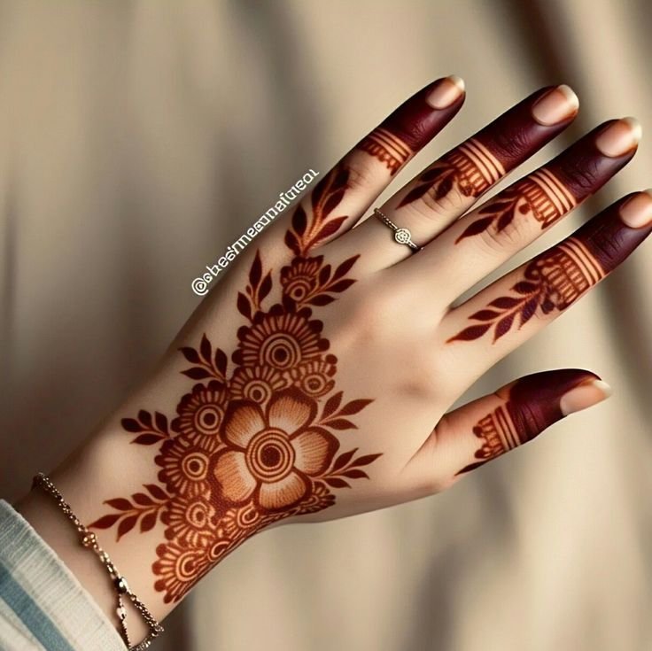 elegant palm mehndi design
