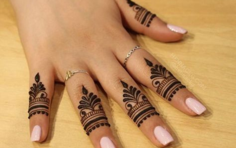 finger-mehndi-design