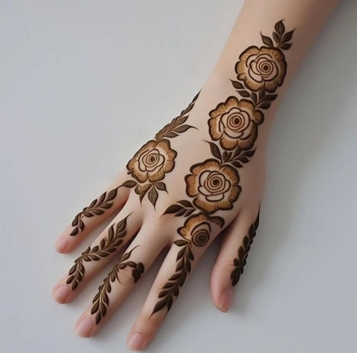 floral henna design