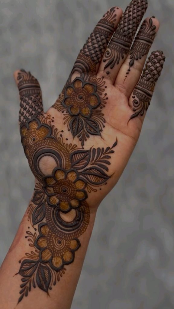 floral-mehndi-left-hand