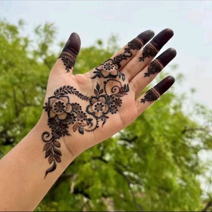 front-hand-bel-mehndi-design