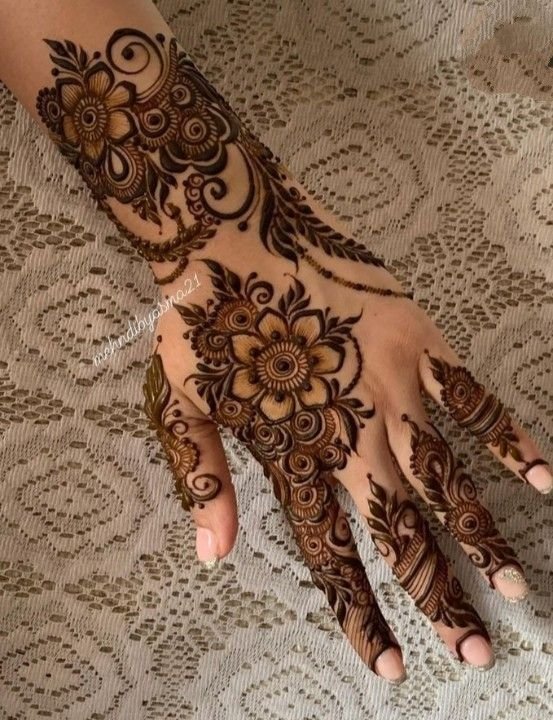 full back floral mehndi design