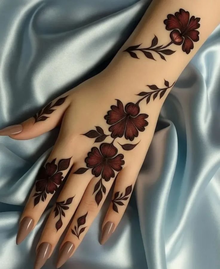gorgeous floral mehndi design