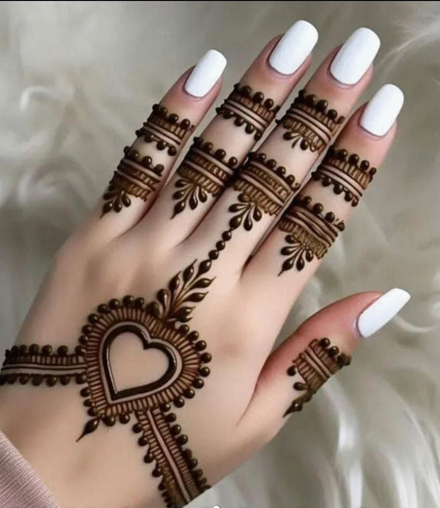 heart front mehndi design