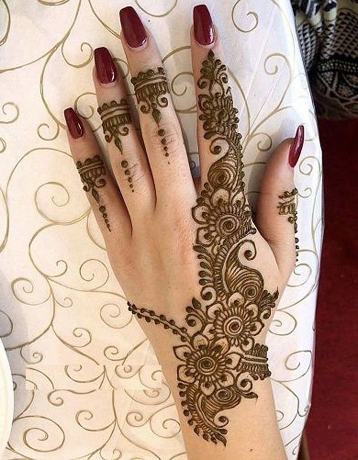 karwachauth-one-side-mehndi-design