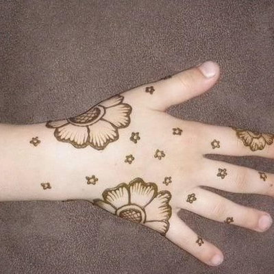 left-hand-kids-mehndi-design