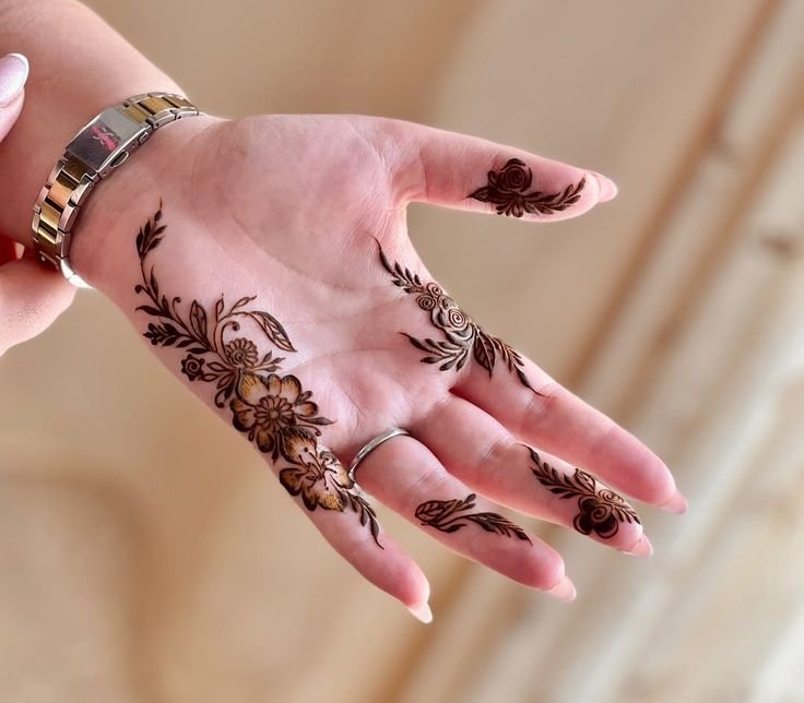 left-hand-mehndi-design-front
