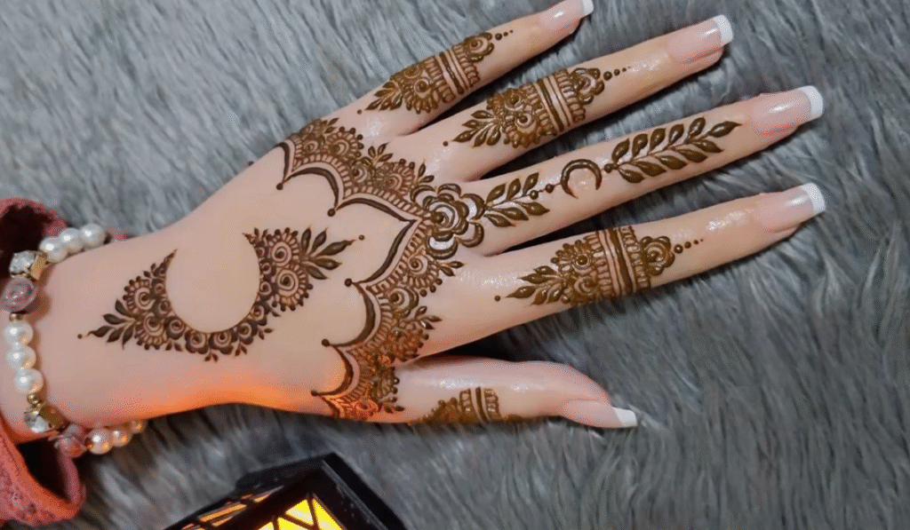 mehndi-designs-for-eid-and-kids