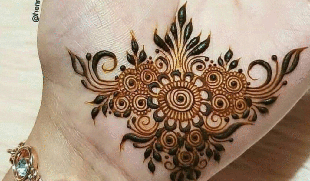 mehndi-designs-for-eid-front-hand