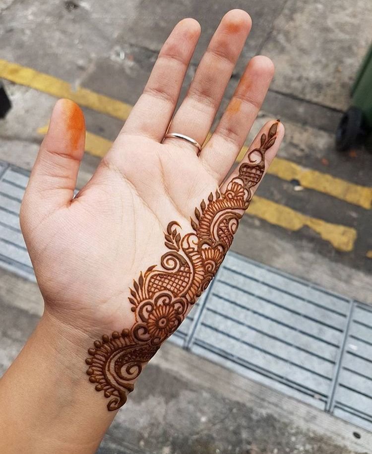 one-side-mehndi-design-arabic-full-hand