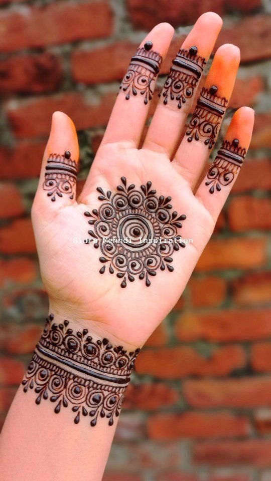 palm mehndi design with border