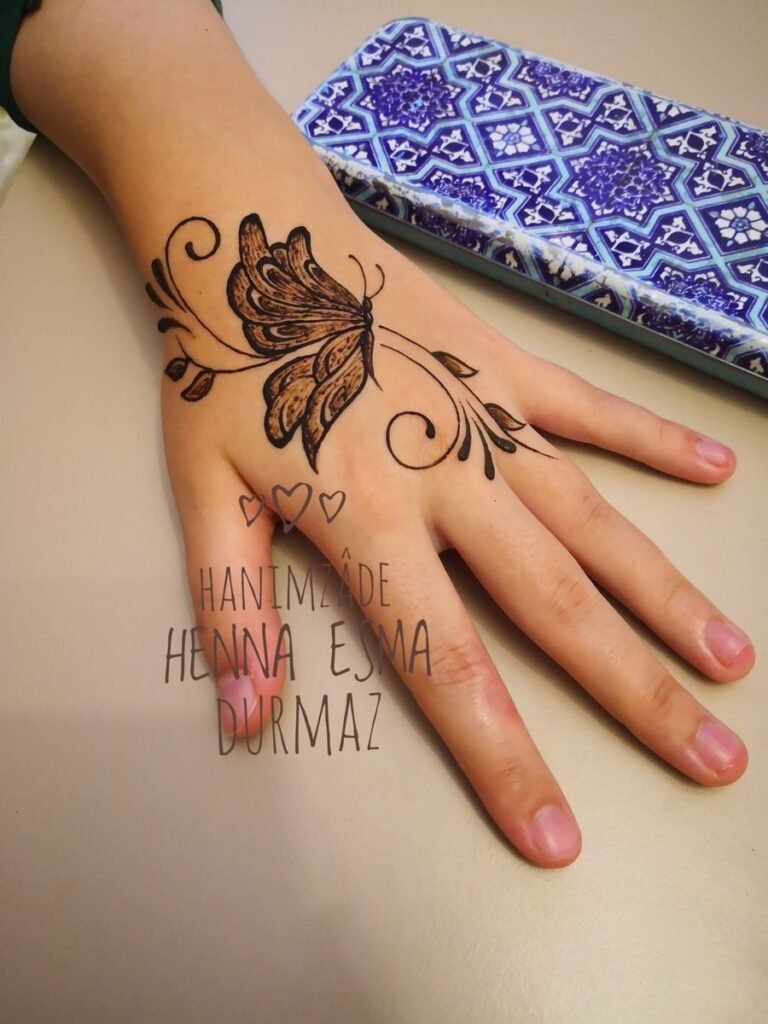 pinterest-butterfly-mehndi-design