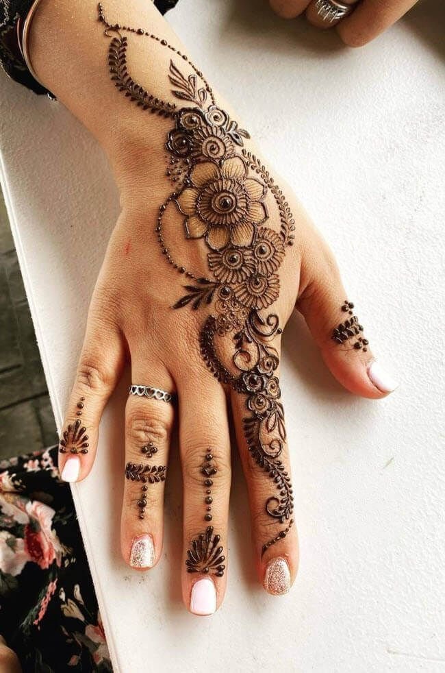 right-hand-one-side-mehndi-design