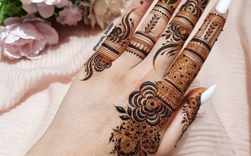 rose-finger-mehndi-design