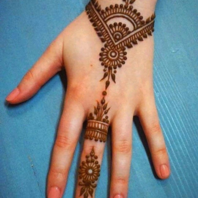 simple-kids-mehndi-design