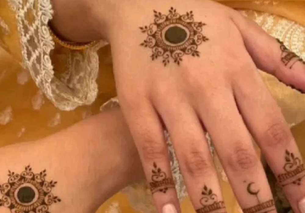small-circle-mehndi-design