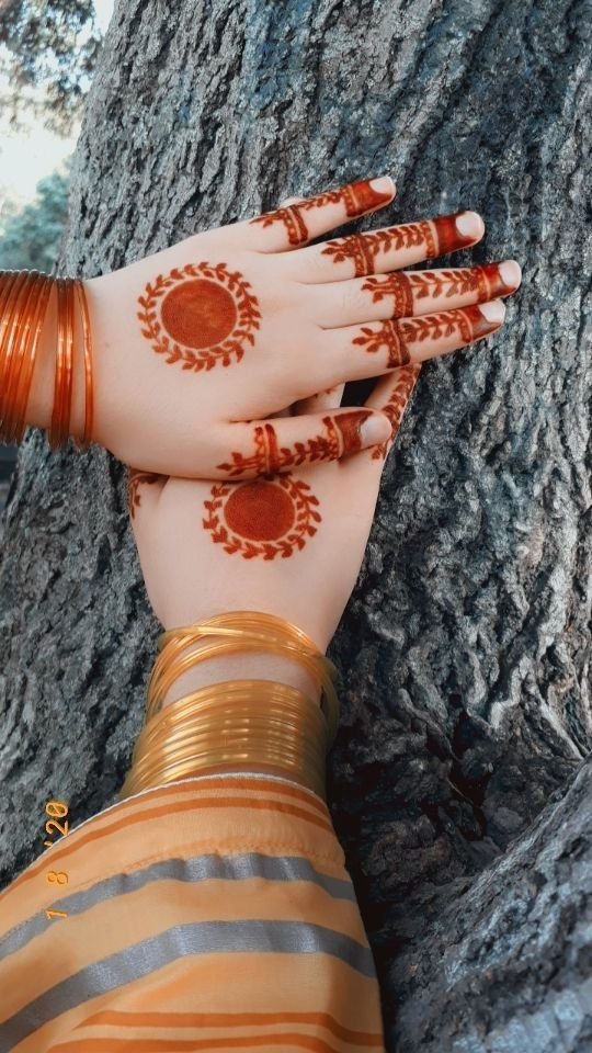 Dulhan Ticky Mehndi Design