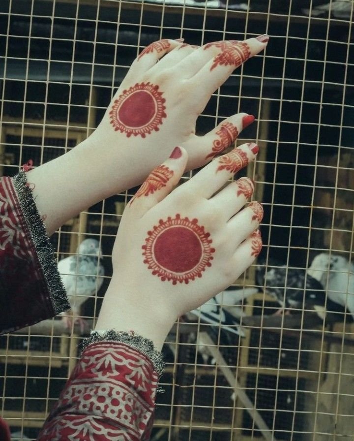 Easy Ticky Mehndi Design