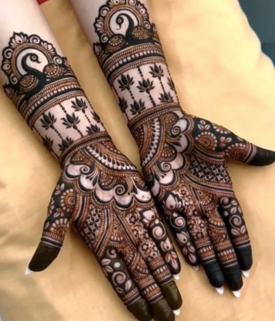 front hand mehndi design