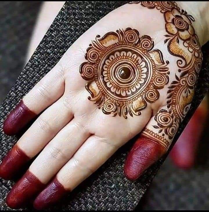 front-hand-patch-mehndi-design