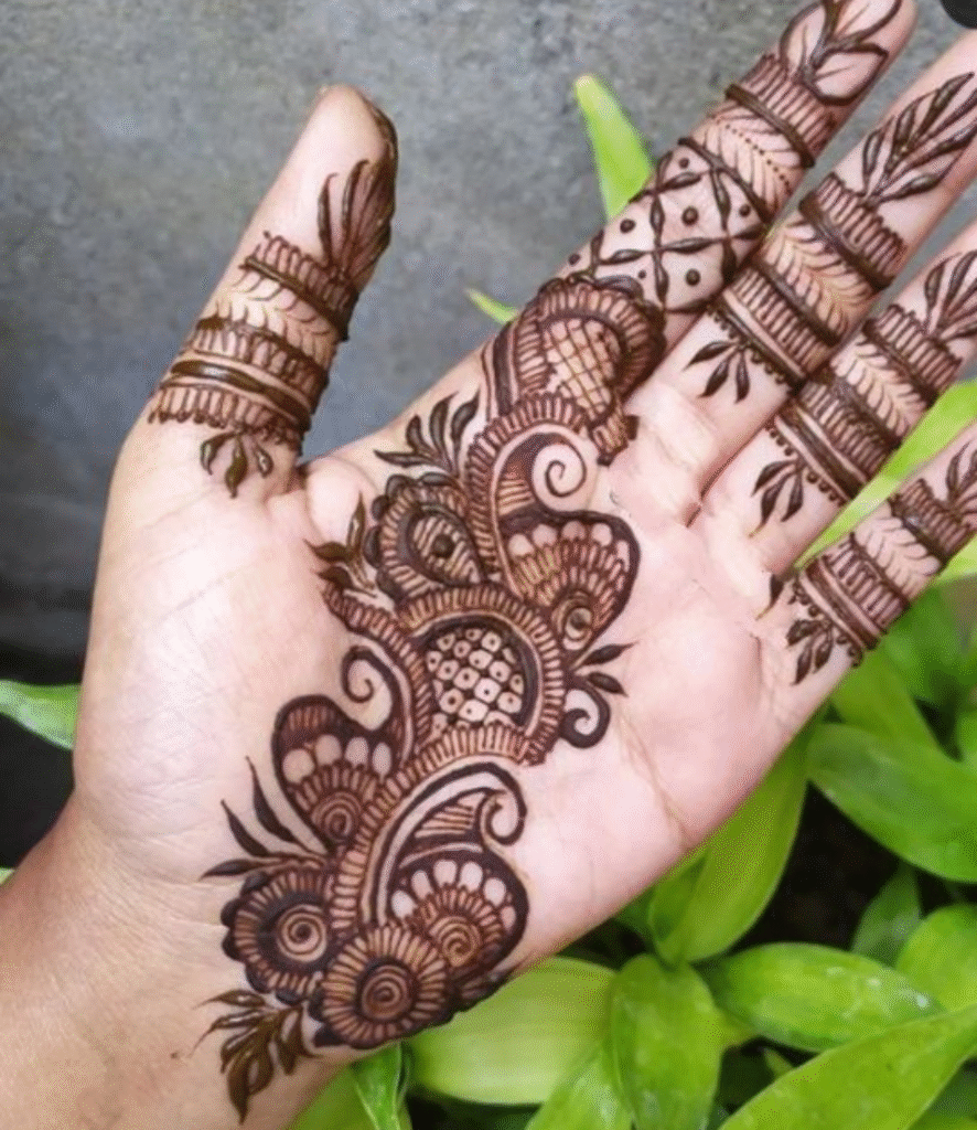 front modern mehndi design