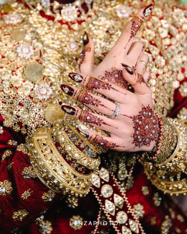 girl arabic bridal mehndi designs for full hands