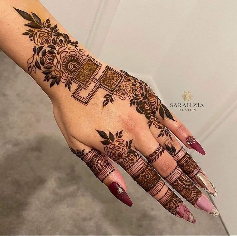 right-hand-mehndi-design-photos