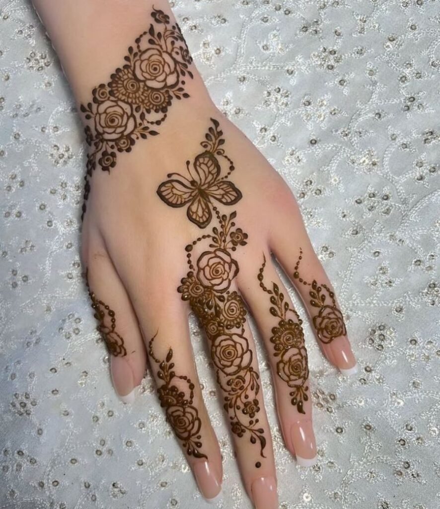 aesthetic afghani mehndi design