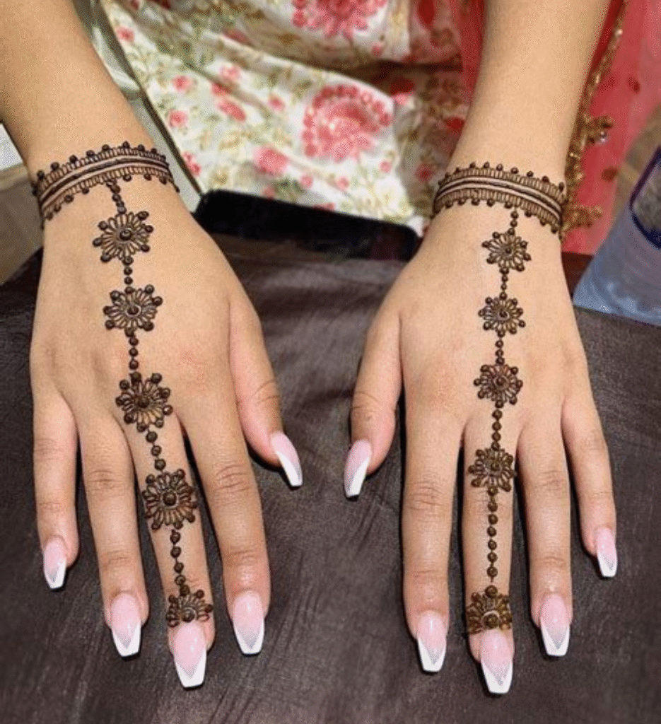 cute mehndi design