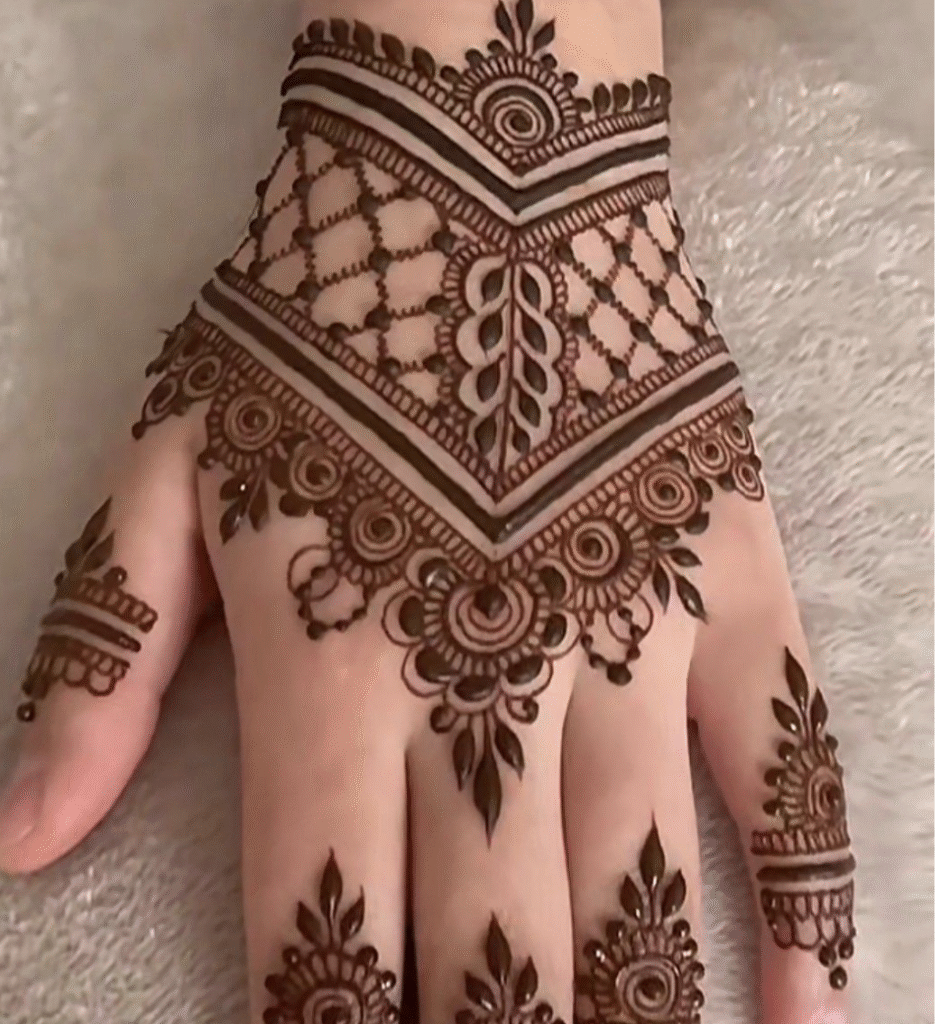 stylish and easy mehndi design