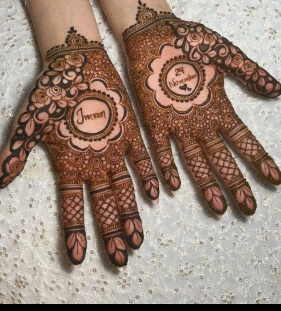 bride sister mehndi heavy design