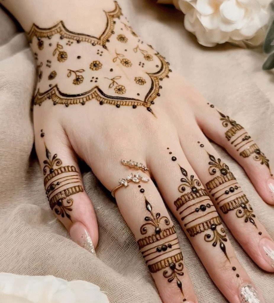 unique aesthetic bride sister mehndi 
