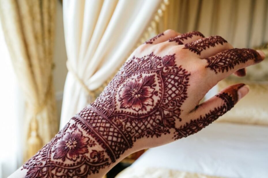 Khafif Mehndi Design