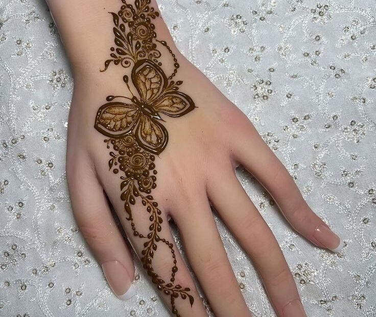 unique-butterfly-mehndi-design