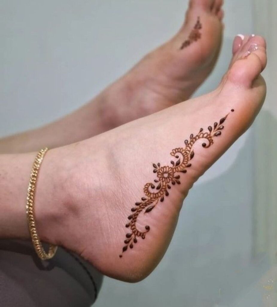  Side Foot Trailing Vine The Mehndi Foot Design