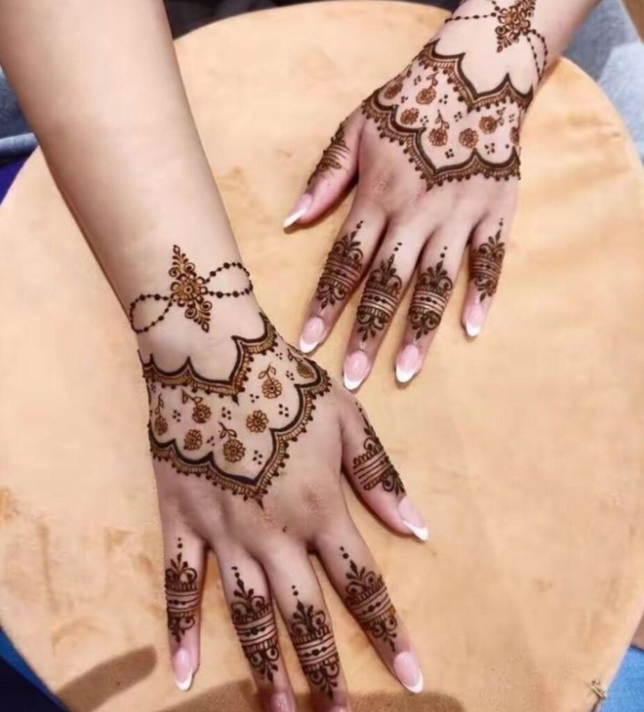  trend in bride sister mehndi 